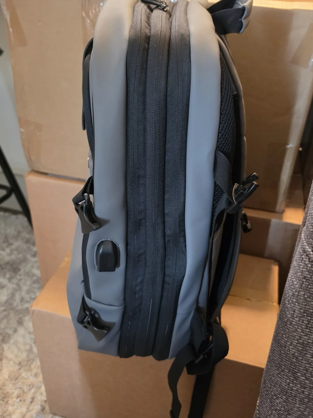 DUCHAMP Expandable Travel Backpack